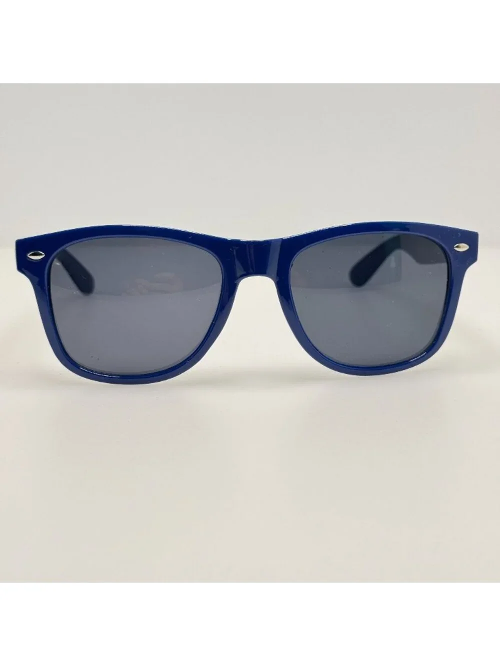 Unbranded Sunglasses Ford Go Further With Bag